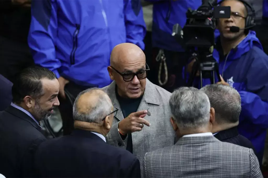 Venezuela Launches Government–Opposition Talks Amid Housing Reforms