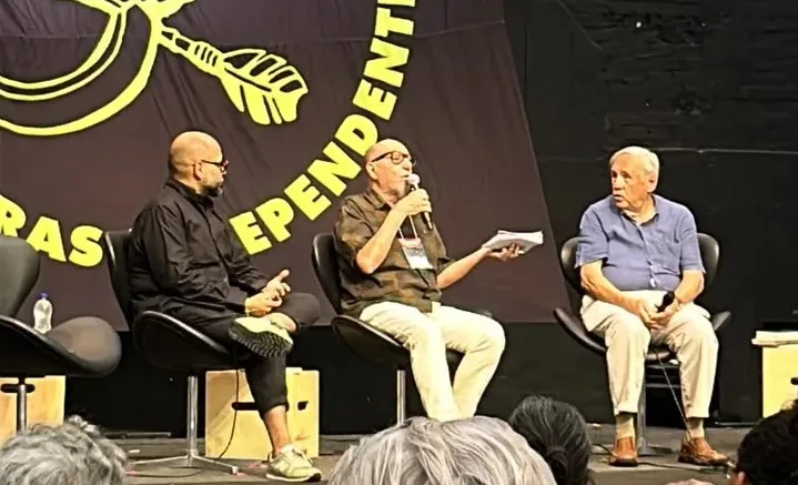 Flipei Panel Examines Billionaires and Inequality
